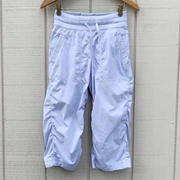 LULULEMON Studio Crop (No Liner) - Cool Breeze - Picture 2 of 15